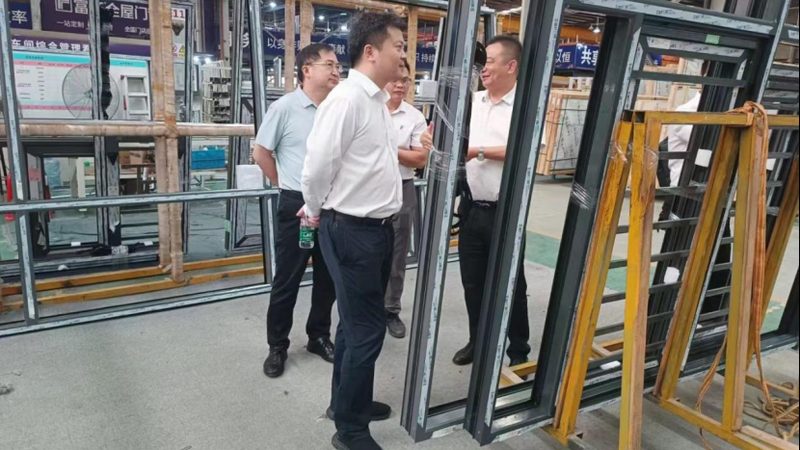 防火窗如何稳固地嵌入墙体？**